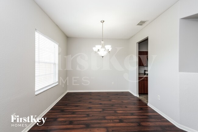 Building Photo - 3261 Pebblebrooke Blvd