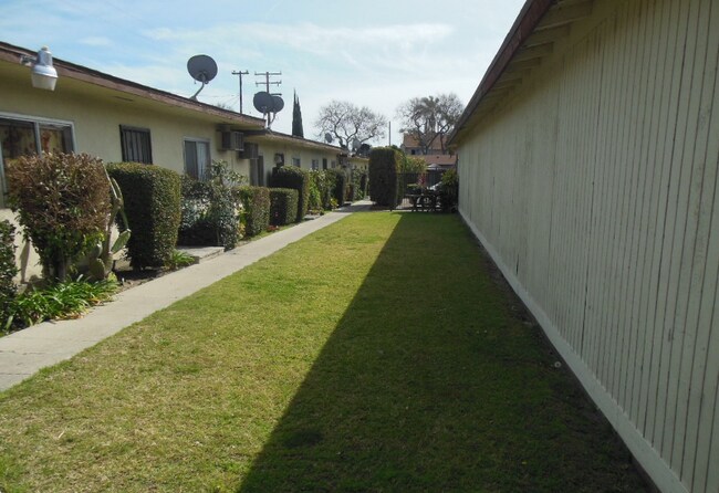 Building Photo - 3411 W Orange Ave