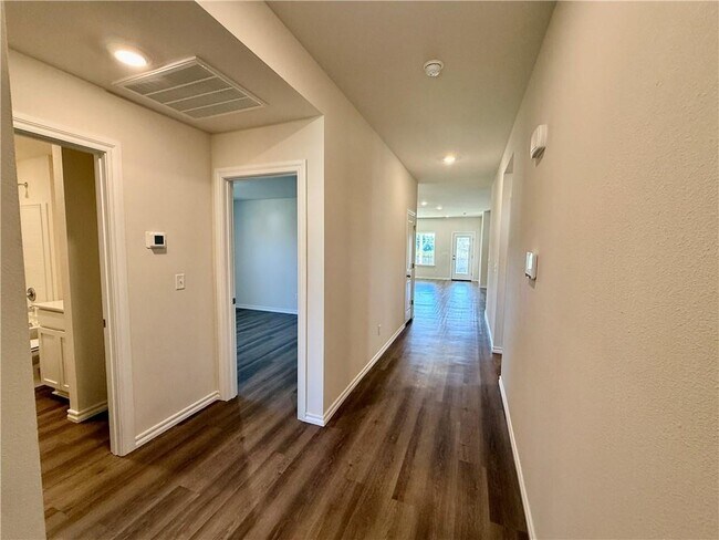 Building Photo - 1317 Chavis St