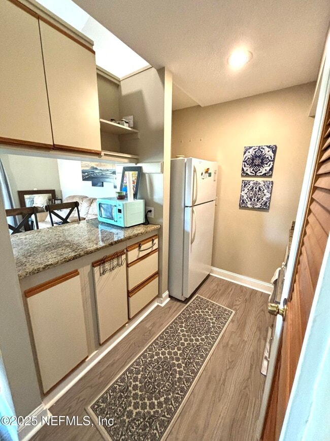 Building Photo - 1255 Ponce Island Dr