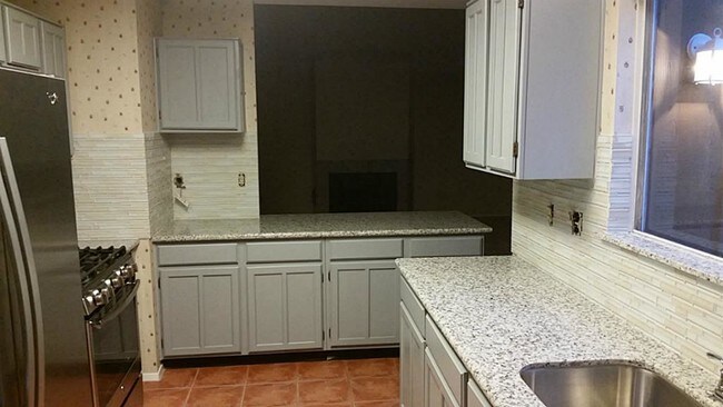 Foto del edificio - 15814 Val Vista Dr