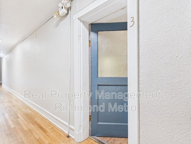 Foto del edificio - 2400 Barton Ave