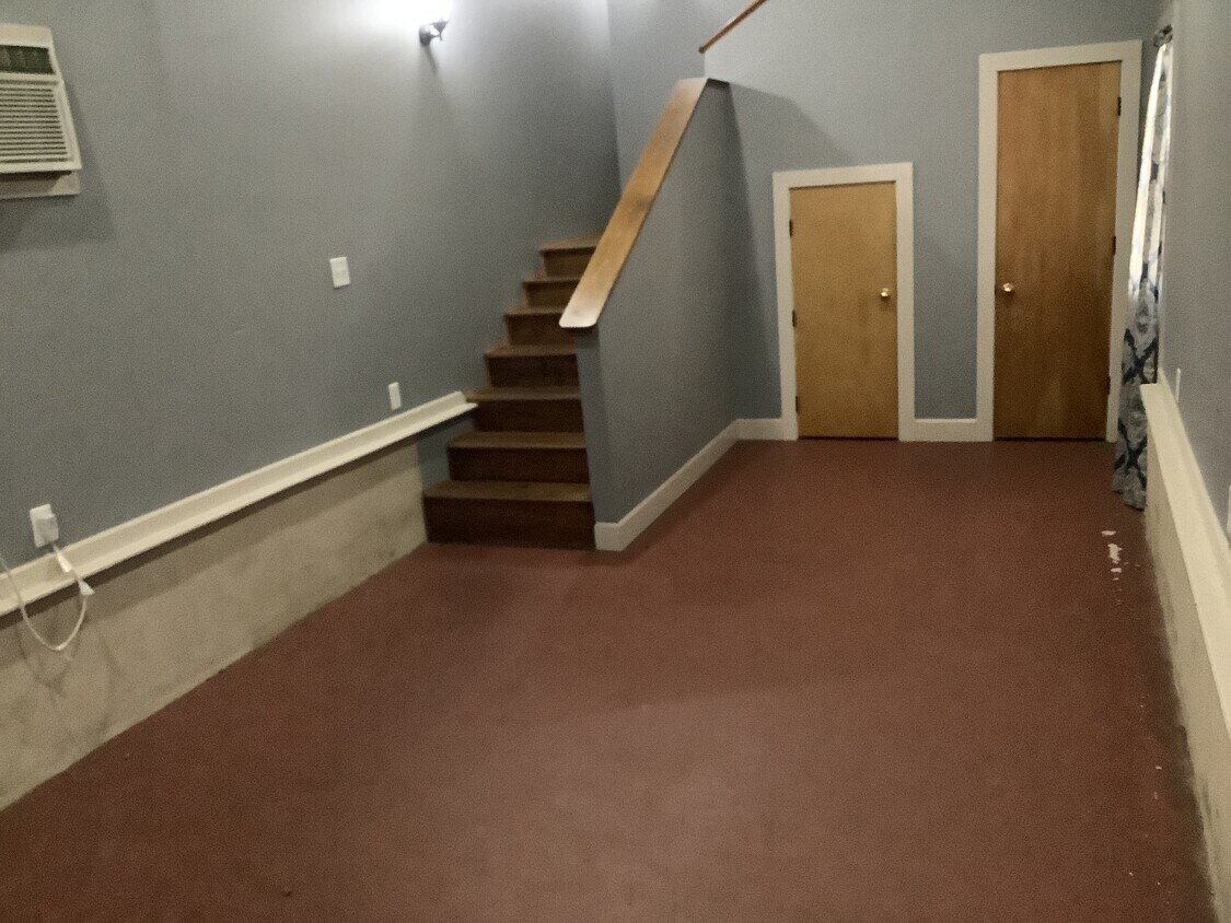 Foto principal - 305 N Magnolia St