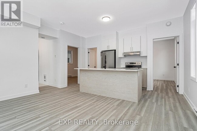 Building Photo - 1377 Louis Ln