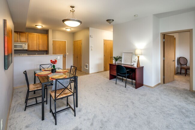 Foto del edificio - 512 Darby Drive #303