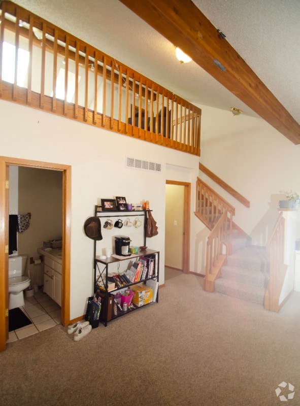 Building Photo - 2829 Springdale Ln