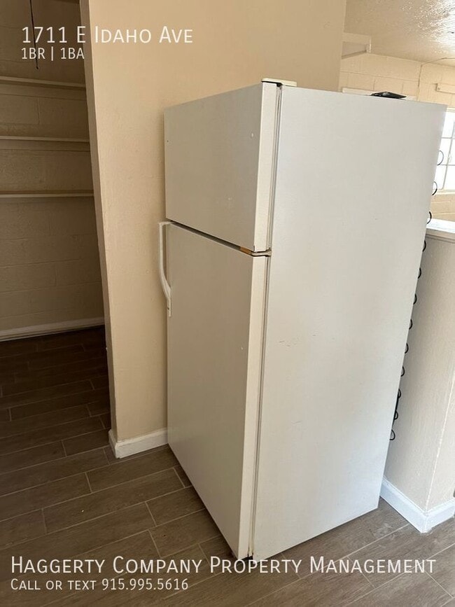 Building Photo - 1711 E Idaho Ave