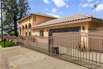 Building Photo - 3865 Del Rosa Ave