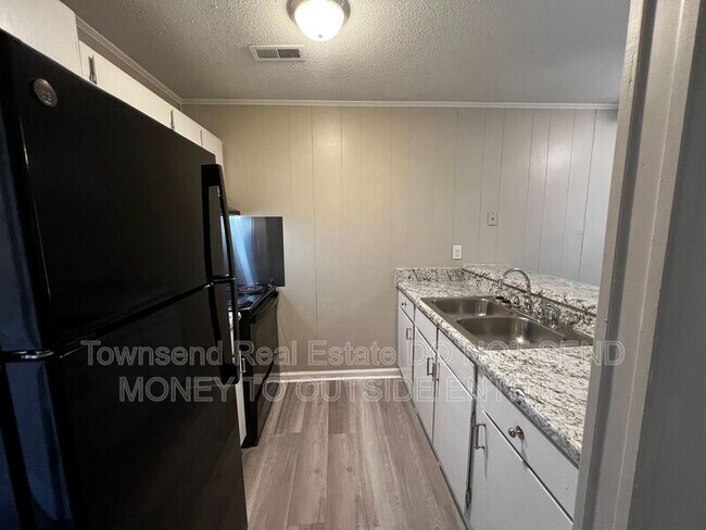 Foto del edificio - 5874 Century Oaks Dr
