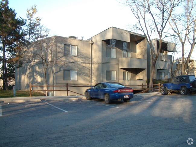 Foto del edificio - Chimney Hill Apartments