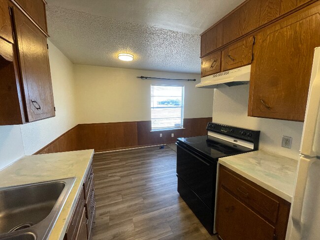 Foto del edificio - 1702 Kirk Ave