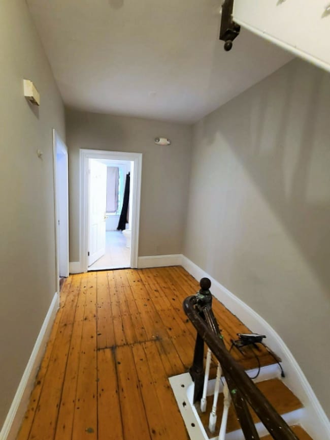 Photo - 7 Bedroom- New Hardwood Floors Townhome