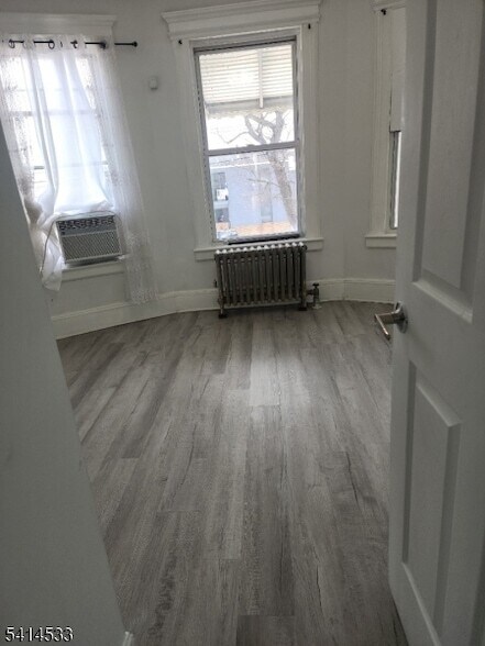 Foto del edificio - 703 Schuyler Ave