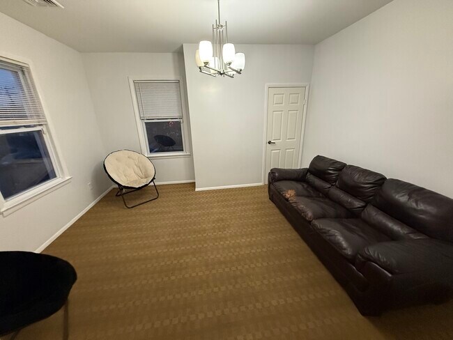 Foto del edificio - 19 N Bridge Ave