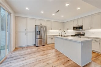 Building Photo - 467 Camino Verde