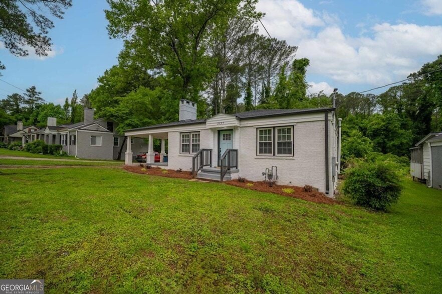 Photo - 2137 Delowe Dr