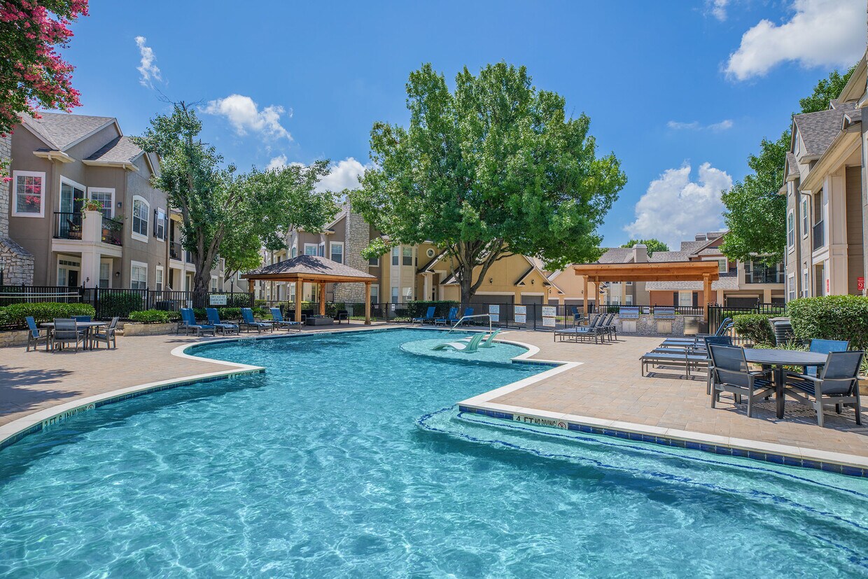 Foto principal - Preston Heights Apartments