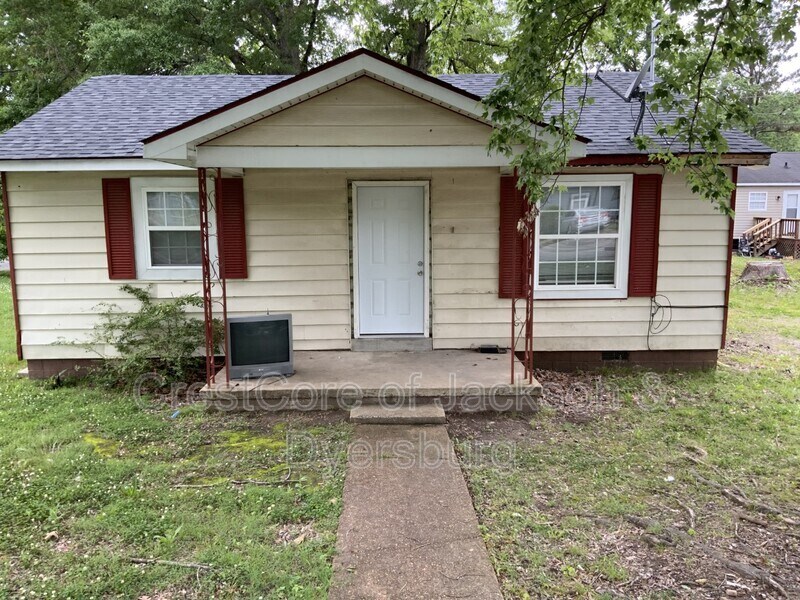955 Scott St, Brownsville, TN 38012 House for Rent in Brownsville, TN