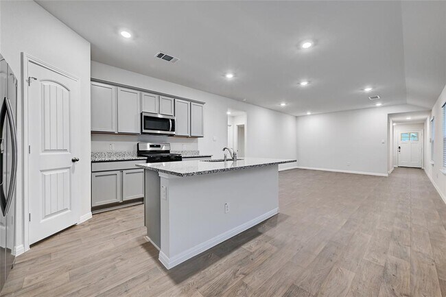 Building Photo - 295 Evergreen Sumac Loop