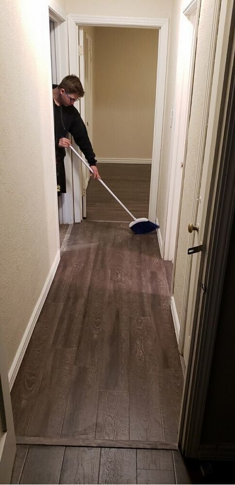 Building Photo - Newly remodeled and huge master!