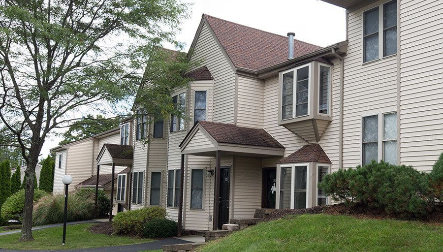 Eagle Rock Apartments at Mohegan Lake Apartments in Mohegan Lake, NY