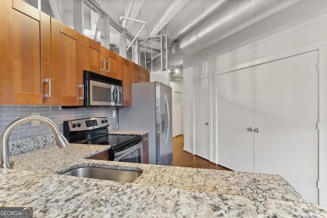 Building Photo - 878 Peachtree St NE