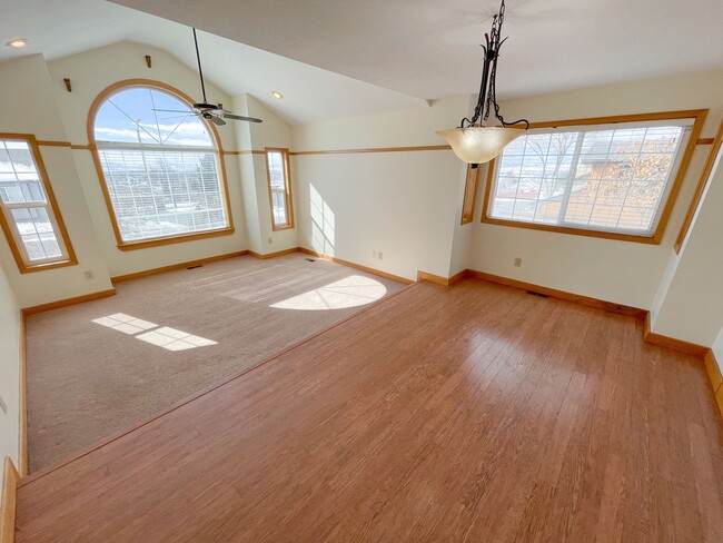 Building Photo - 3 bedroom, 2 bath House