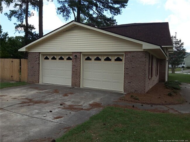Foto del edificio - 619 Lufkin Cir