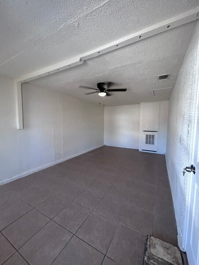 Foto del edificio - 4047 Indian Sunrise