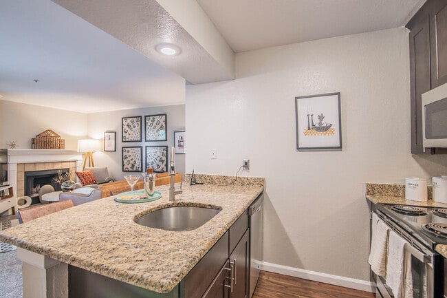 Mountain View Crossing apartments — community photo - Mountain View Crossing