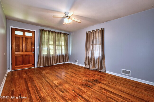 Foto del edificio - 618 Maylawn Ave
