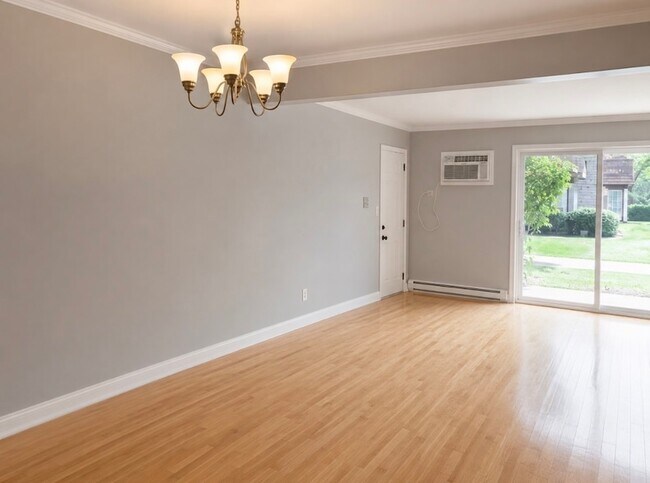 Foto del edificio - 520 E Spruce Dr