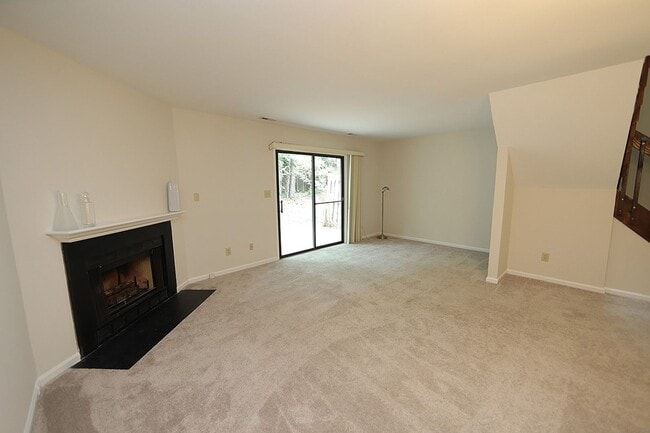 Photo - Charming Townhome in Desirable Summerfield...