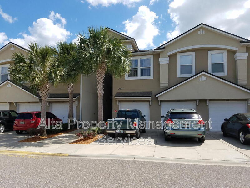 Foto principal - 7071 Deer Lodge Cir
