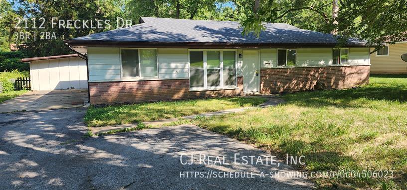 Primary Photo - 2112 Freckles Dr