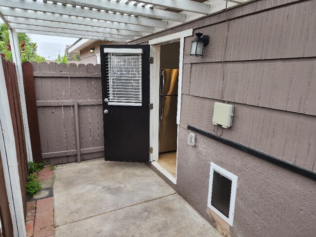 Foto del edificio - 715 S Pine St