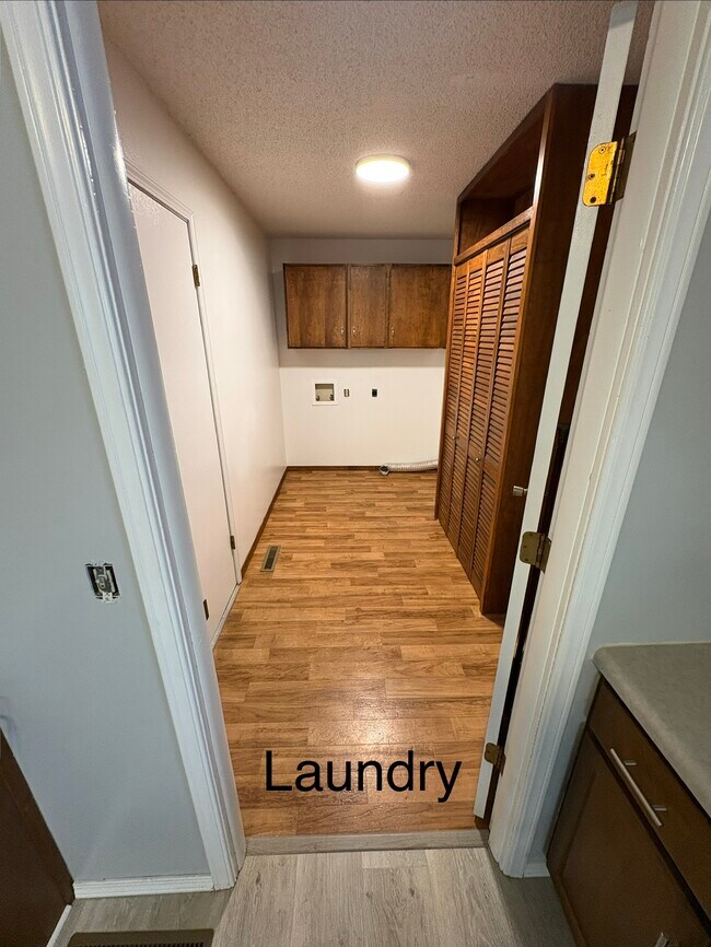 Foto del edificio - 1021 Cedar St