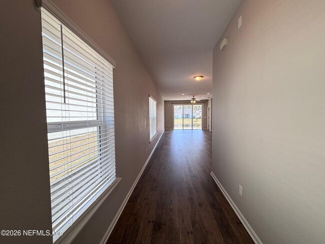 Foto del edificio - 2860 Copperwood Ave