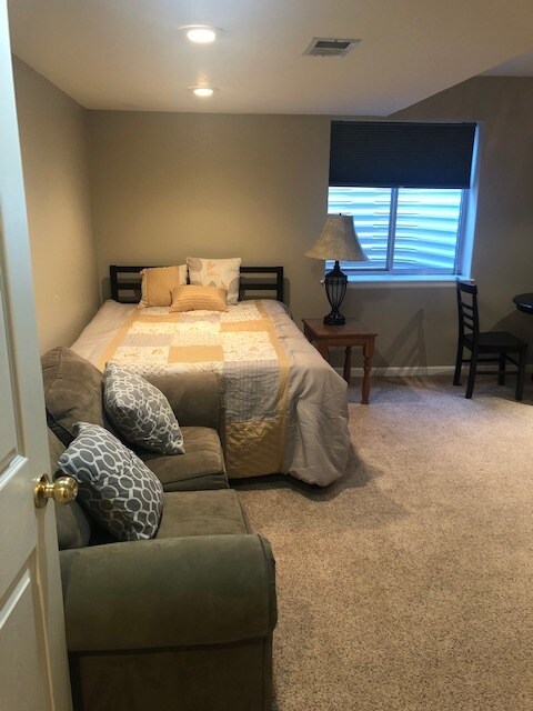 Foto principal - 6142 Dunraven Rd