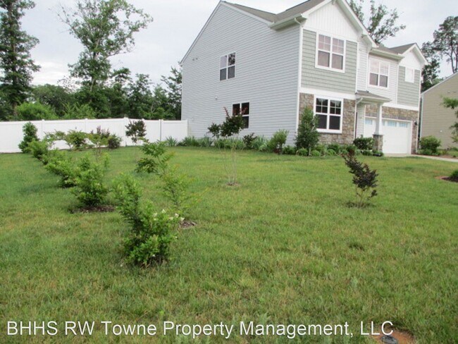 Foto del edificio - 4 br, 2.5 bath House - 160 Braddock Road