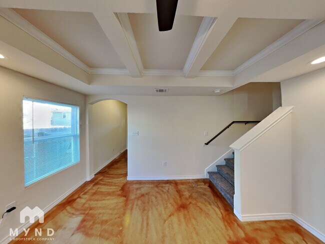 Foto del edificio - 6415 Melanzane Ave