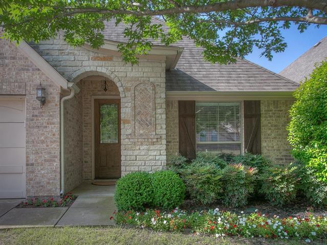 Foto del edificio - 9925 Rolling Hills Dr