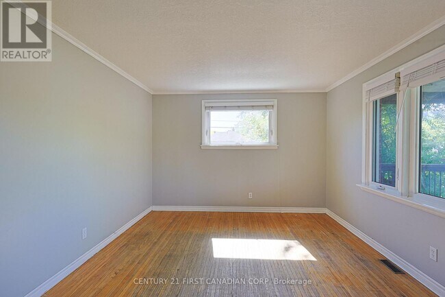 Photo du bâtiment - 1218 Hamilton Rd