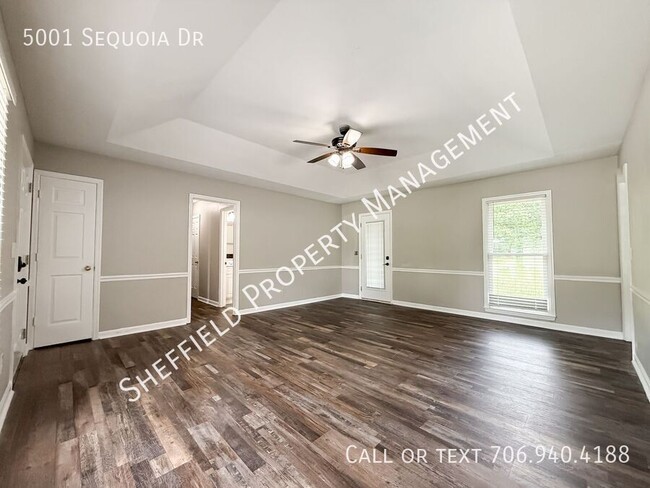 Building Photo - 5001 Sequoia Dr