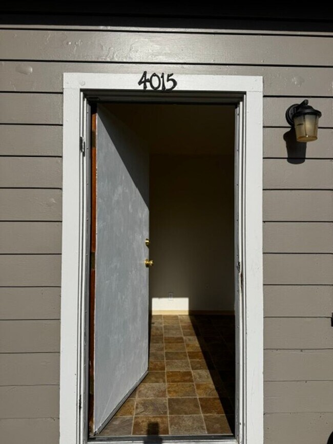 Foto del edificio - 4015 Cedar St