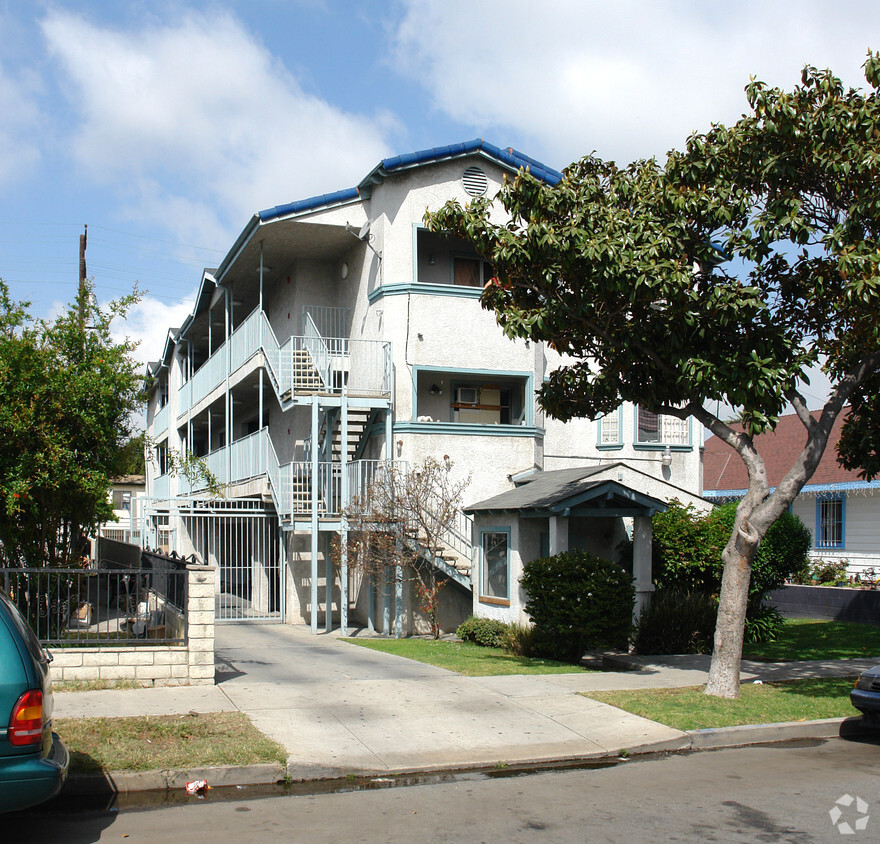Primary Photo - The Locust Street Apartments