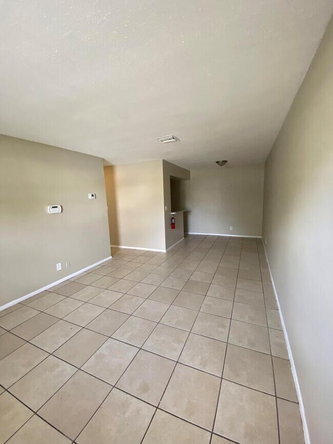 Building Photo - 2262 NW 59th Terrace