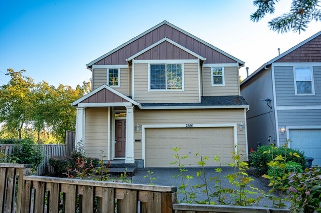 Building Photo - 7588 NE Curtis Ct