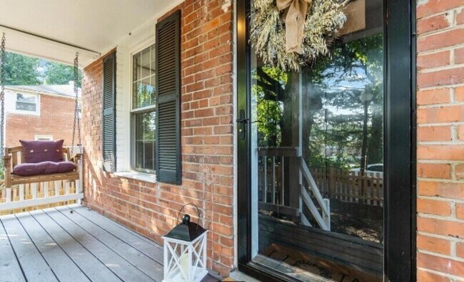 Foto del edificio - 3825 S Four Mile Run Dr