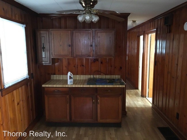 Building Photo - 2 br, 1 bath House - 810 Hunter Hill Road